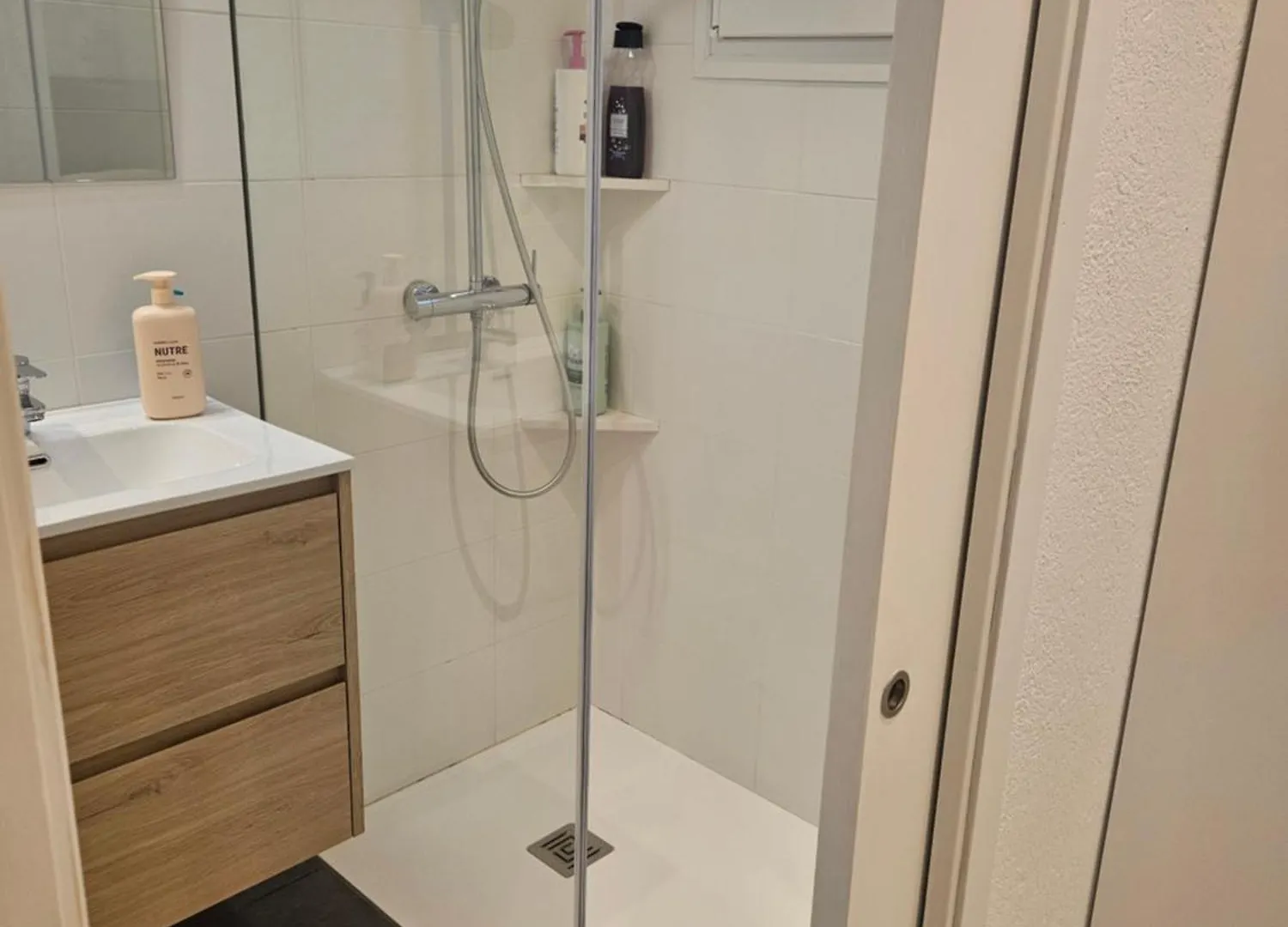 בית נופש Acogedora Casa En Primera Linea De Mar קדאקז