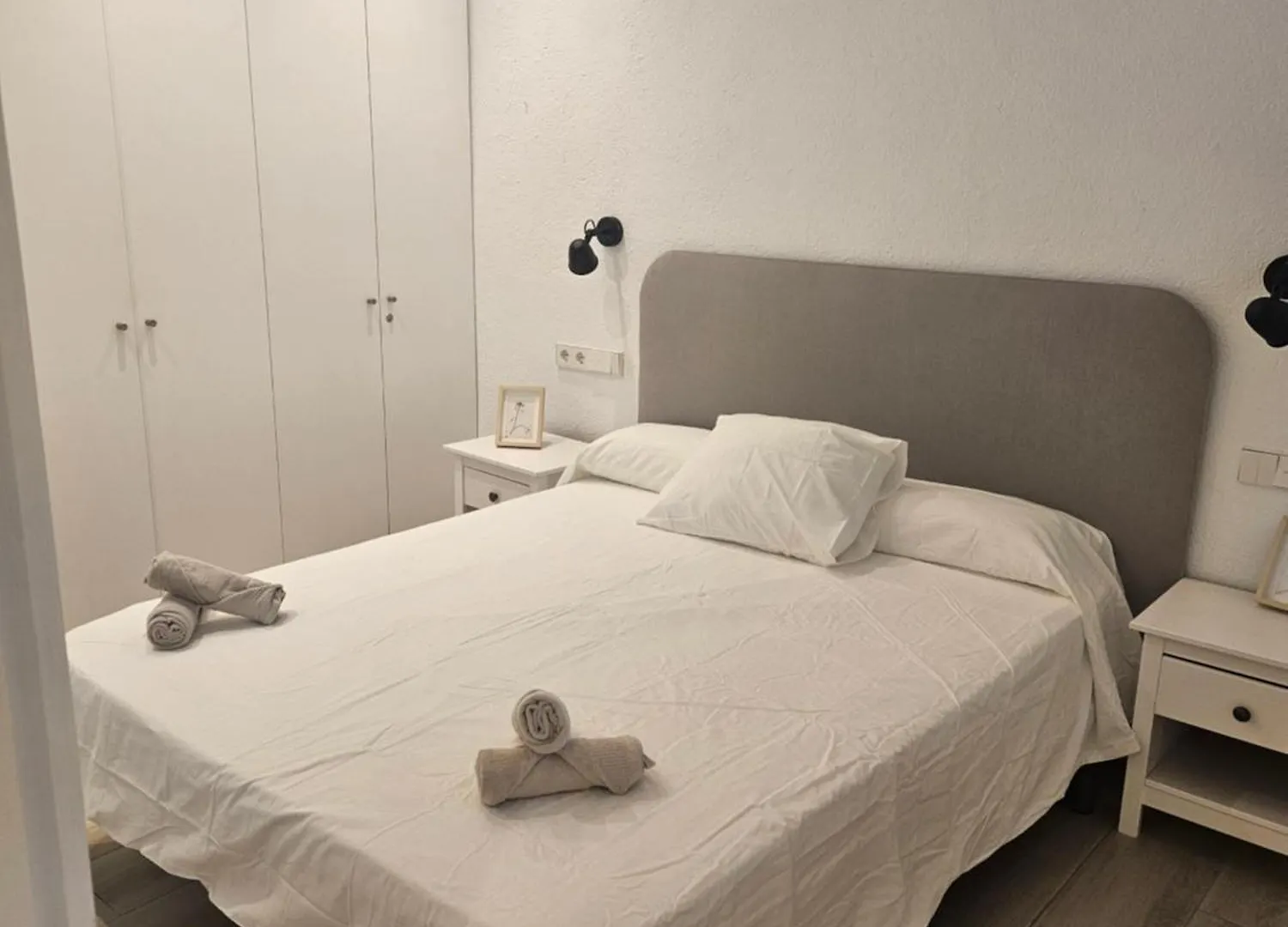 Acogedora Casa En Primera Linea De Mar קדאקז בית נופש